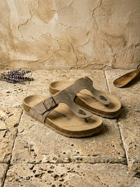 Toe Peg Footbed Sandals
